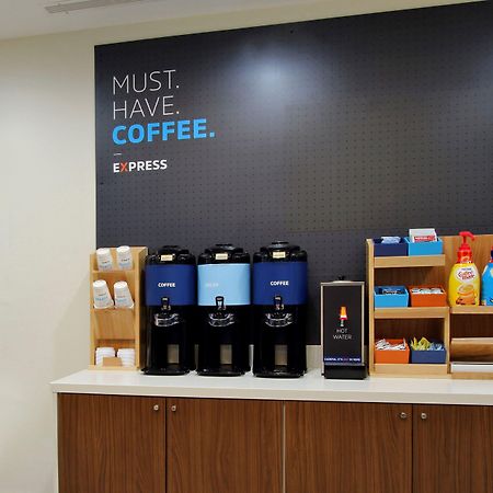 Holiday Inn Express & Suites Houston South - Near Pearland By Ihg Ngoại thất bức ảnh