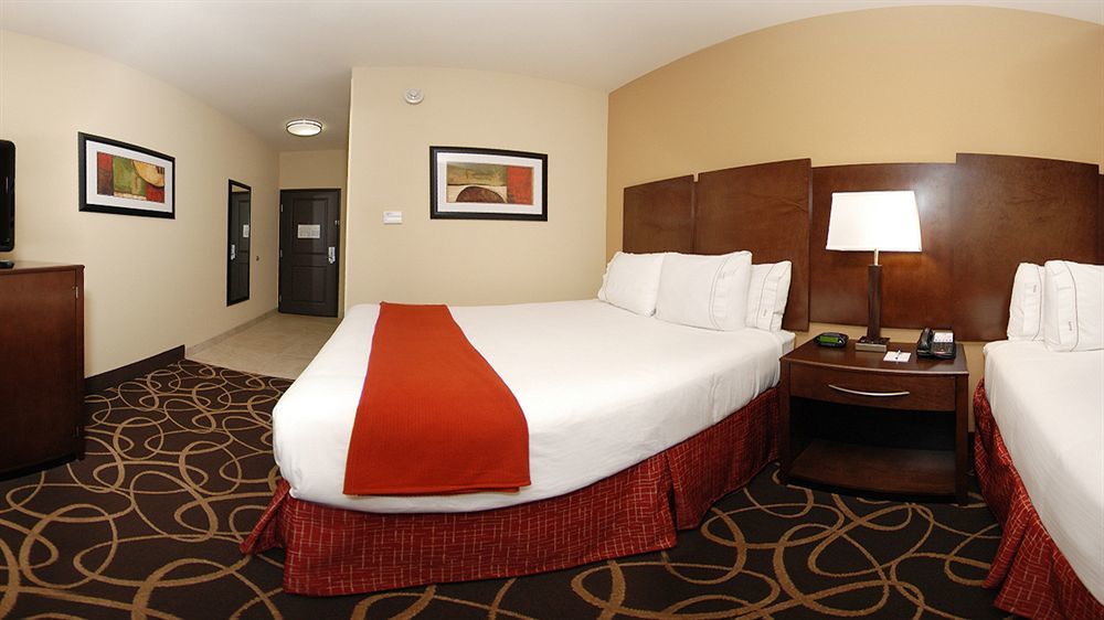 Holiday Inn Express & Suites Houston South - Near Pearland By Ihg Ngoại thất bức ảnh